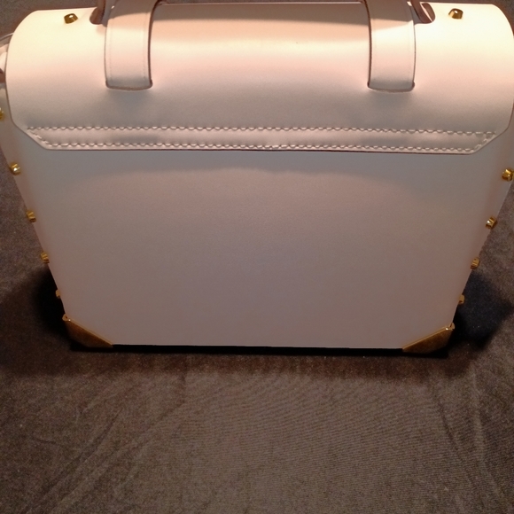 Michael kors purse/ crossbody - Picture 6 of 7